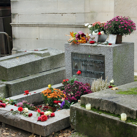 THE GRAVE OF JIM MORRISON TODAY